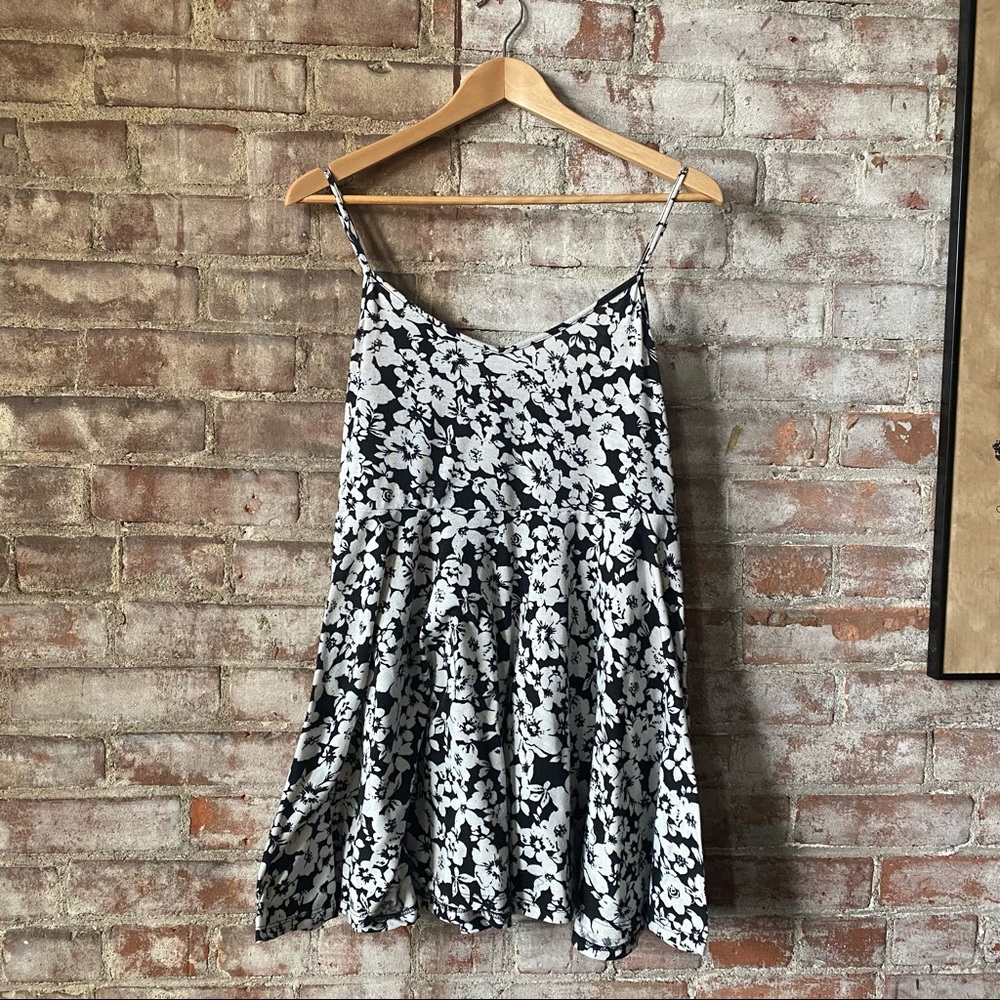 Forever 21 + B&W Floral + Strappy Mini Dress + L